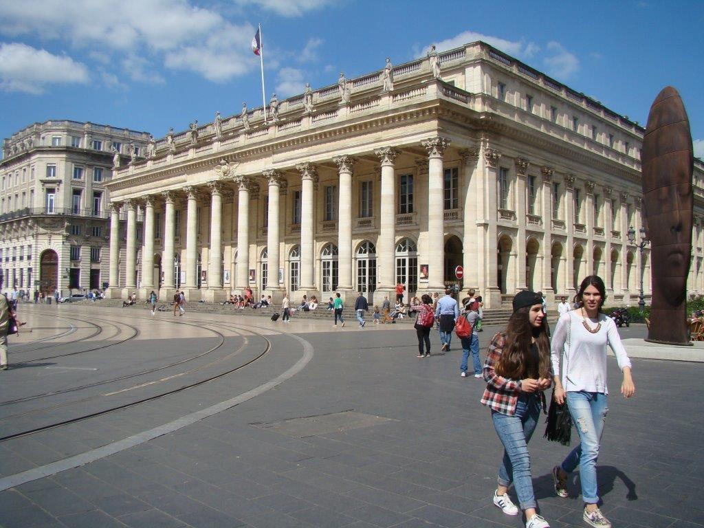 Le Turenne Бордо Экстерьер фото